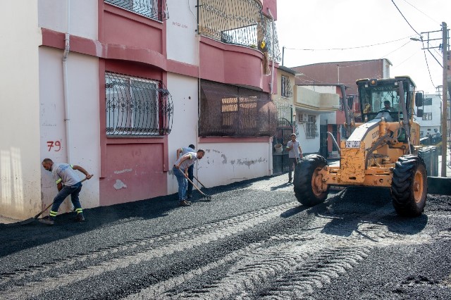 SEYHAN'DA SOKAKLAR KIŞA HAZIRLANIYOR