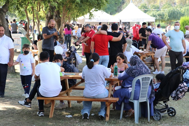 PANDEMİNİN STRESİNİ FESTİVALDE ATTILAR