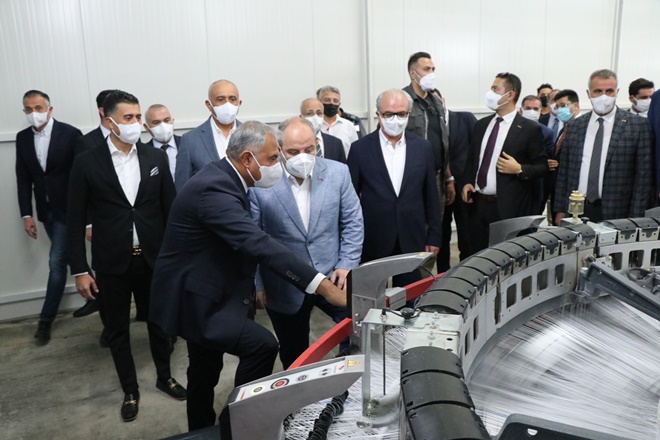 BAKAN VARANK: "SANAYİCİMİZİN HER KONUDA ARKASINDAYIZ"