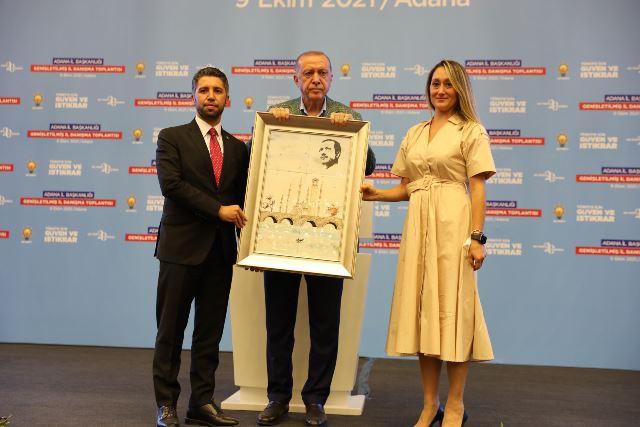 BAŞKAN AY'DAN ADANALILARA TEŞEKKÜR