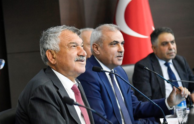 KARALAR: "SÖZ KONUSU ADANA İSE GERİSİ TEFERRUAT"