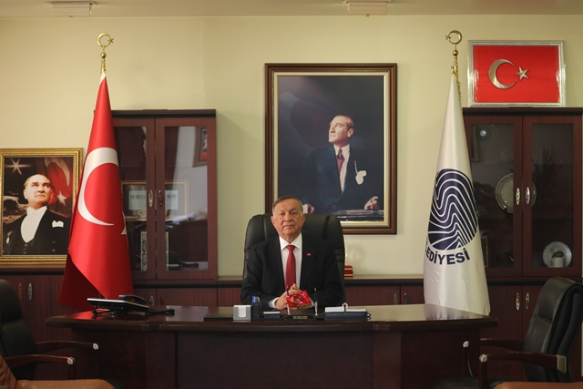 AKAY: “BAĞIMSIZ BİR ÜLKEDE YAŞAMAMIZI ATATÜRK’E BORÇLUYUZ”