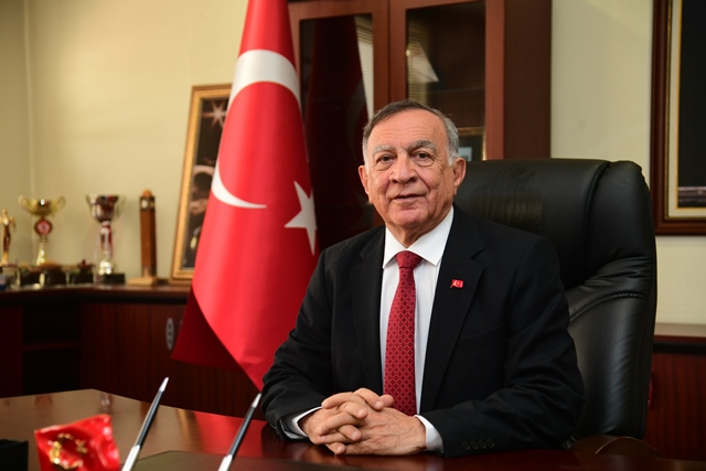AKAY: “GELECEK YENİ NESİL ÖĞRETMENLERİN ESERİ OLACAK”