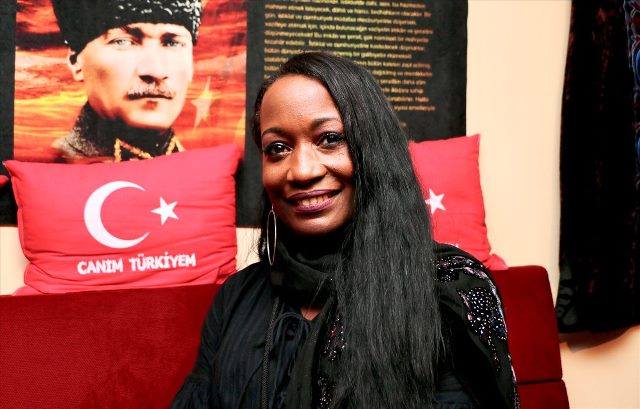 Adana'da Della Miles konseri