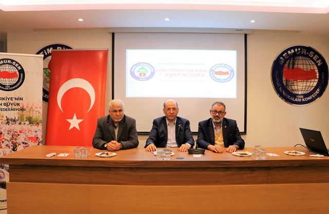 KÜÇÜKKÖSEN: "EMEKLİ MEMUR-SEN ÇIĞ GİBİ BÜYÜYOR"