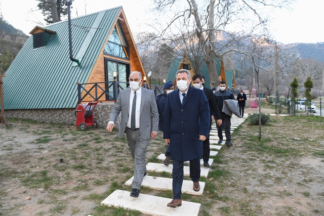 VALİ ELBAN: "OTEL VE BUNGALOV EVLER TURİZME DEĞER KATIYOR"