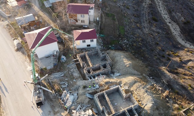 Adana'da yanan 21 ev yeniden inşa ediliyor, ormanlık alan yeşeriyor