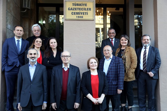 TGC: CUMHURBAŞKANLIĞI GAZETELERİN KAPANMAMASI İÇİN BİK GENEL KURULU’NUN ÇALIŞMASINI SAĞLAMALIDIR