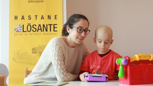 DEPREMDE ÇINARLARIMI KAYBETTİM LÖSEMİ YÜZÜNDEN TOHUMUMU KAYBEDEMEM