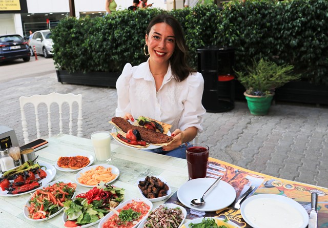 DİYETTE ADANA KEBAP YEMEK MÜMKÜN