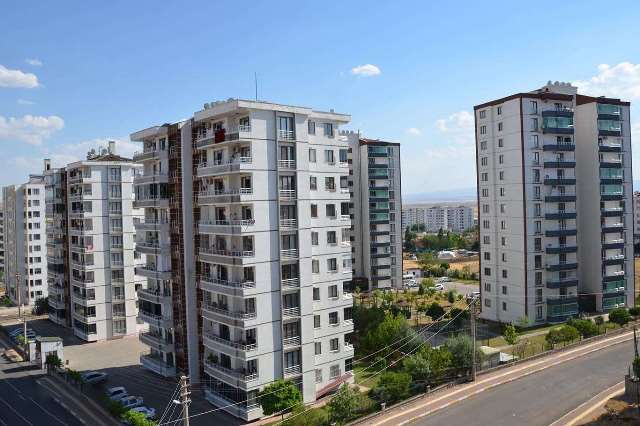 ADANA’DA KONUT SATIŞLARI YÜZDE 18,6 ORANINDA AZALDI