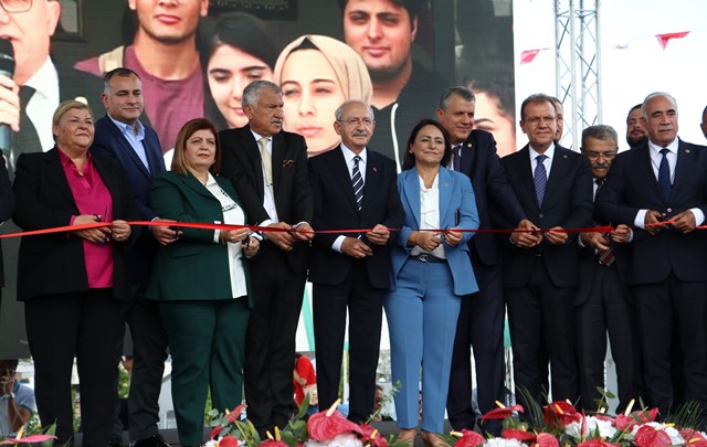KILIÇDAROĞLU: “BİZİ BİR ARAYA GETİREN DEMOKRASİDİR”