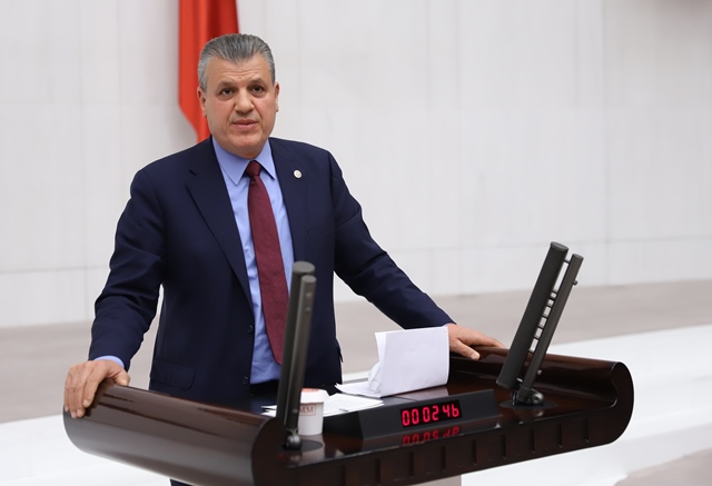 "ADANA HAVALİMANI'NIN KAPATILMAYACAĞINI KAMUOYUNA AÇIKLAYIN"