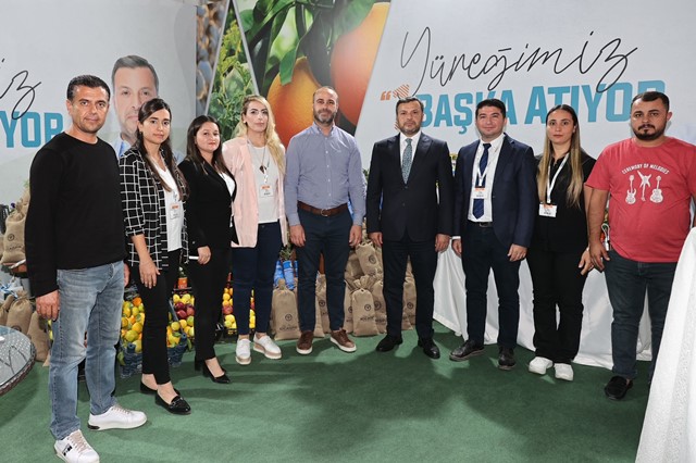 YÜREĞİR BELEDİYESİ TARIM FUARINDA YERİNİ ALDI