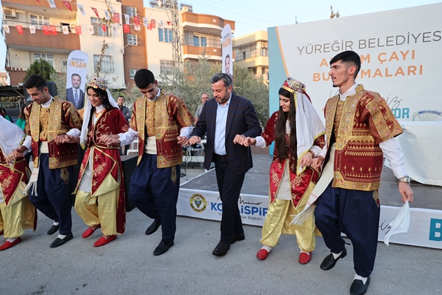 YÜREĞİR’DE AKŞAM ÇAYI BULUŞMALARI DEVAM EDİYOR