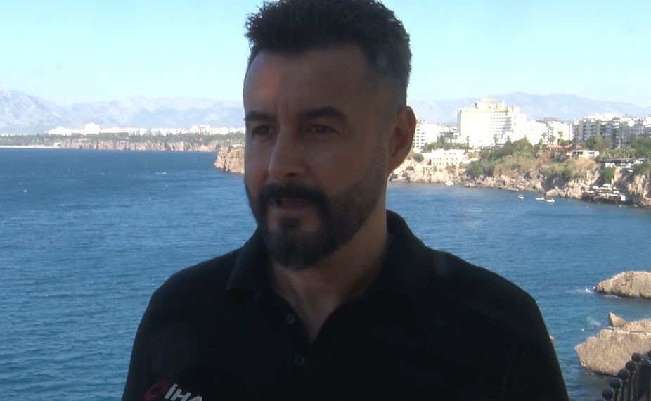 ANTALYA'DA SERBEST DALIŞ YAPAN ANIL OĞUZ