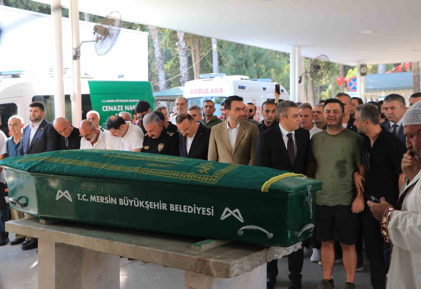 Gemi faciasında hayatını kaybeden Reyhan Verim Mersin’de toprağa verildi