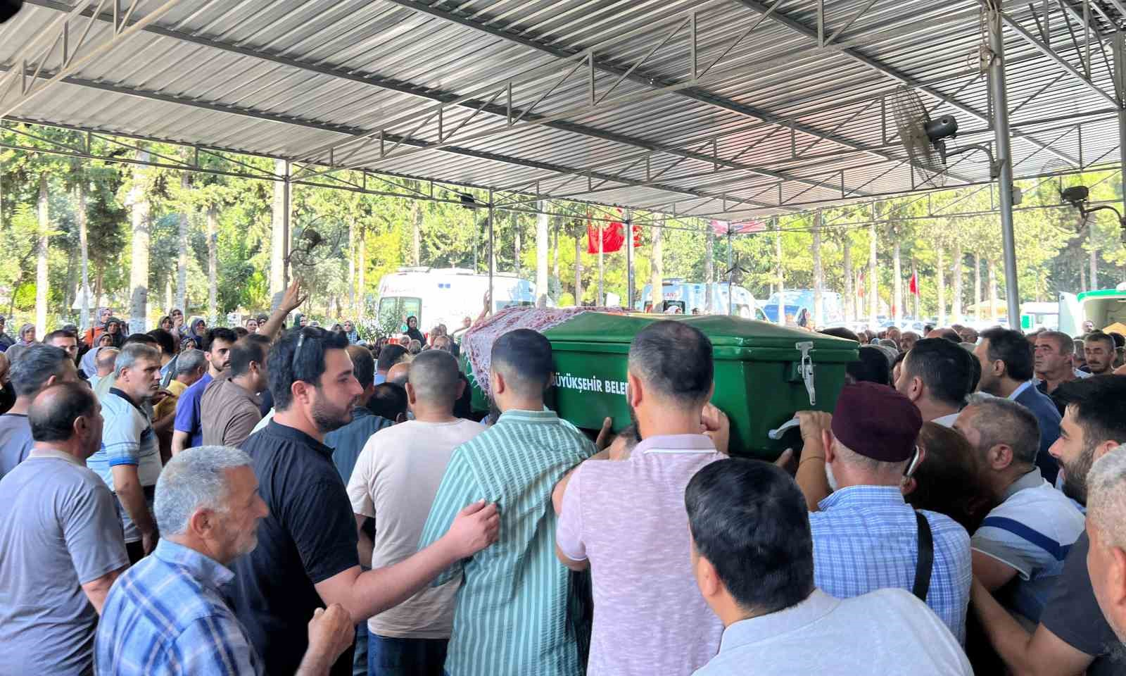 GÜLCAN GÜREL İÇİN CENAZE TÖRENİ DÜZENLENDİ