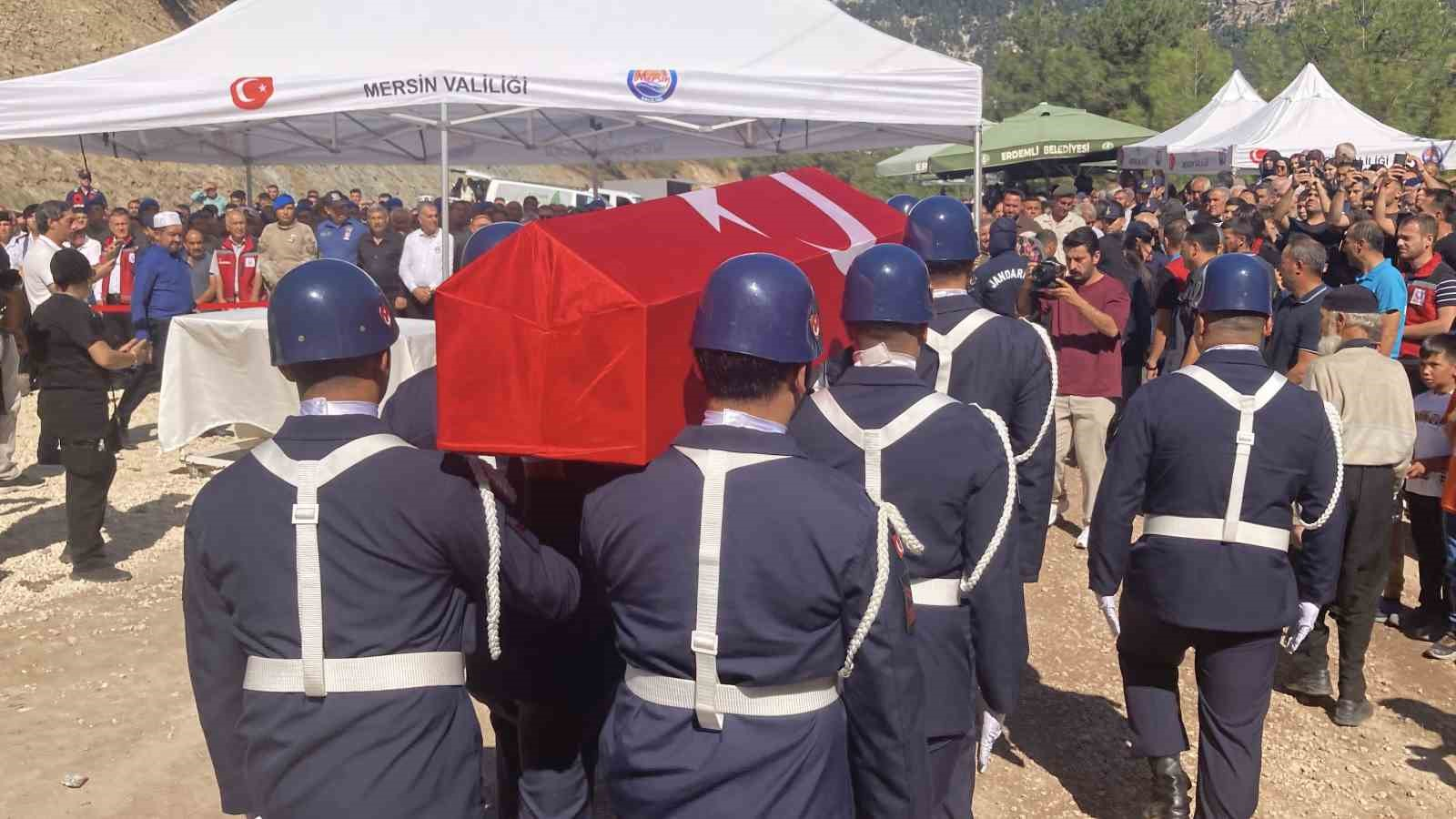 UZMAN ÇAVUŞ FAHRİ ATEŞ İÇİN CENAZE TÖRENİ DÜZENLENDİ