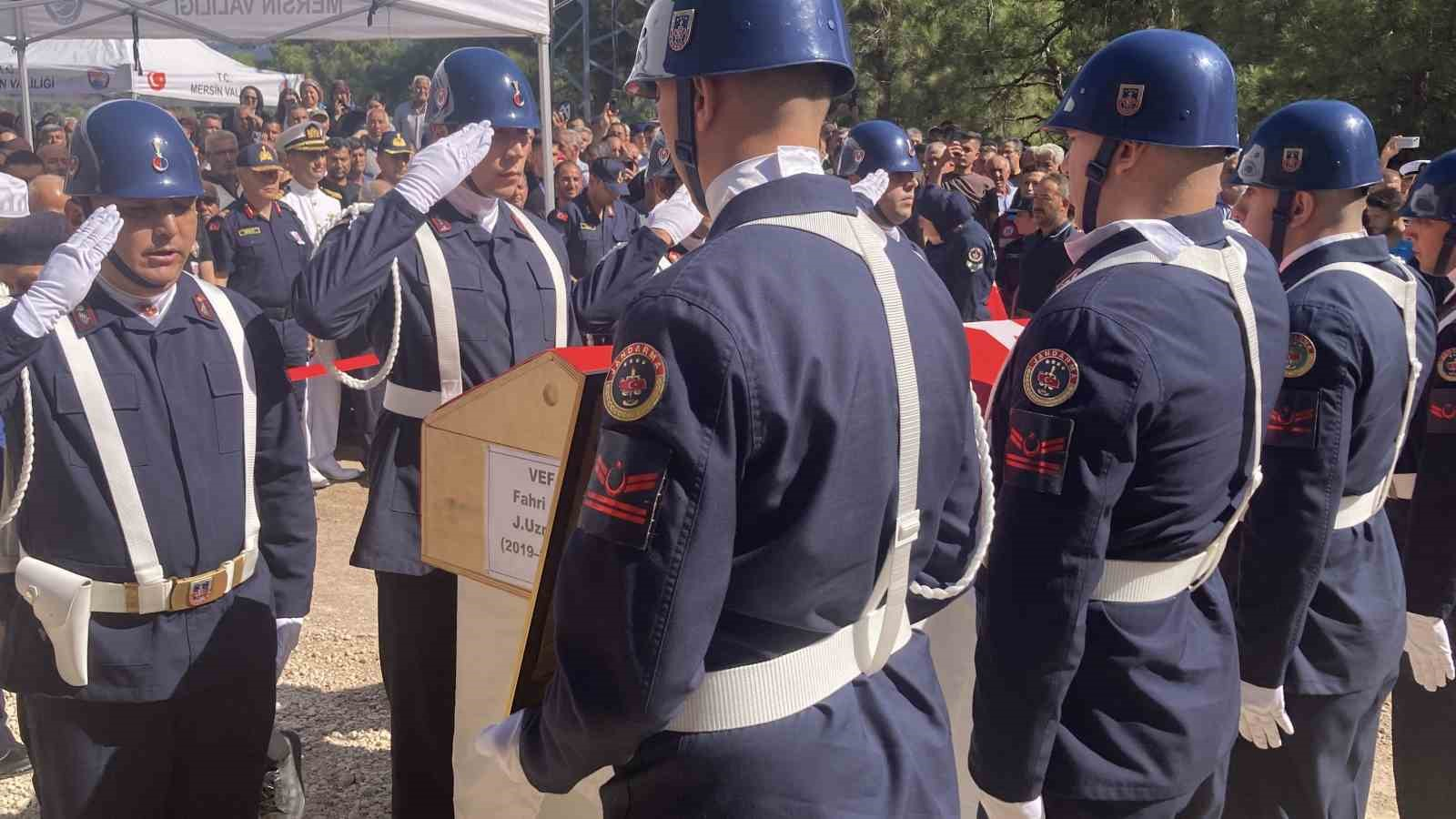 UZMAN ÇAVUŞ FAHRİ ATEŞ İÇİN CENAZE TÖRENİ DÜZENLENDİ