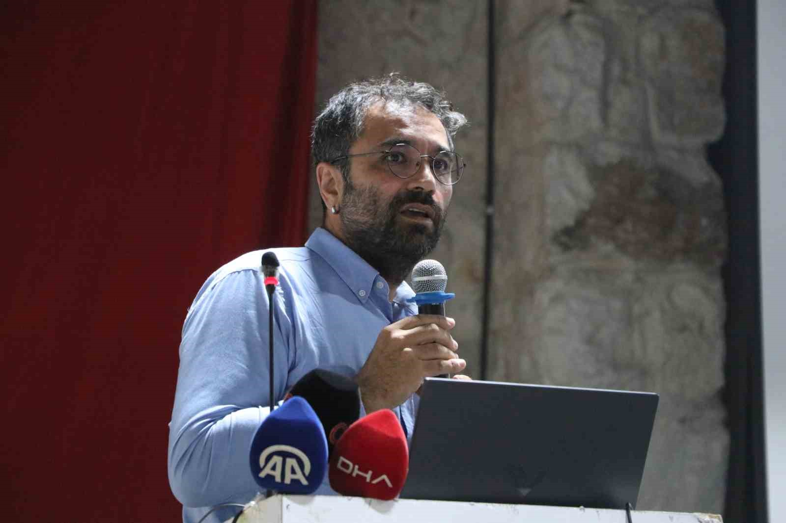 PROF. DR. SEDAT GÜNDOĞDU, KONUŞMA YAPTI.