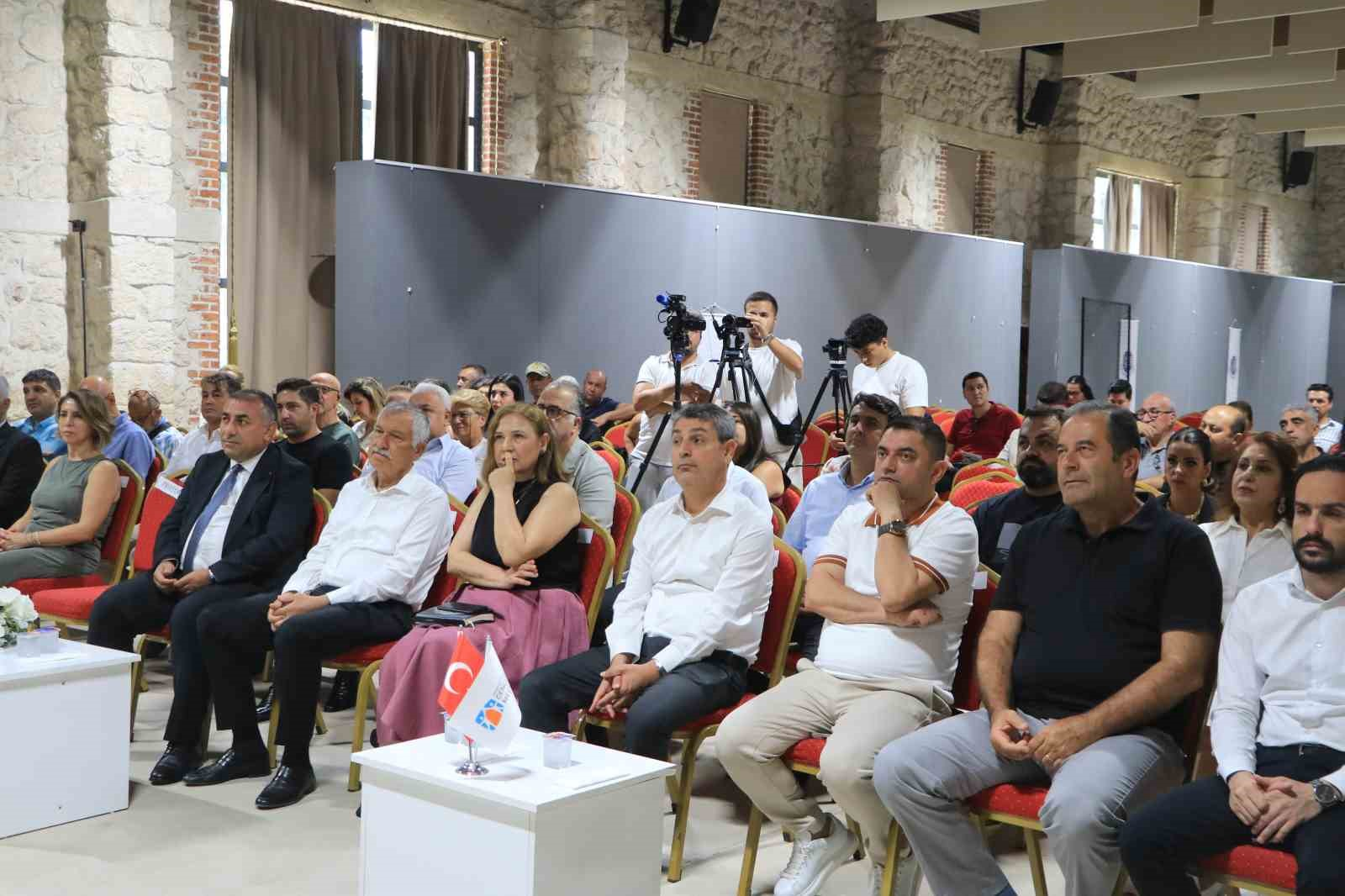 ADANA’DA MİKROPLASTİK KİRLİLİĞİNE DİKKAT ÇEKMEK AMACIYLA FORUM DÜZENLENDİ.