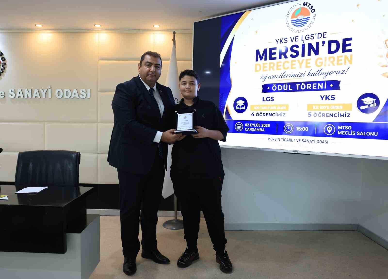 MERSİN TİCARET VE SANAYİ ODASI (MTSO) İLE MERSİN İL MİLLİ EĞİTİM MÜDÜRLÜĞÜ İŞ BİRLİĞİNDE DÜZENLENEN 2026 LGS VE YKS BAŞARI ÖDÜL TÖRENİNDE, LGS’DE 500 TAM PUAN ALAN 4 ÖĞRENCİ İLE YKS’DE TÜRKİYE GENELİNDE İLK 100’E GİREN 5 ÖĞRENCİ ÖDÜLLENDİRİLDİ.