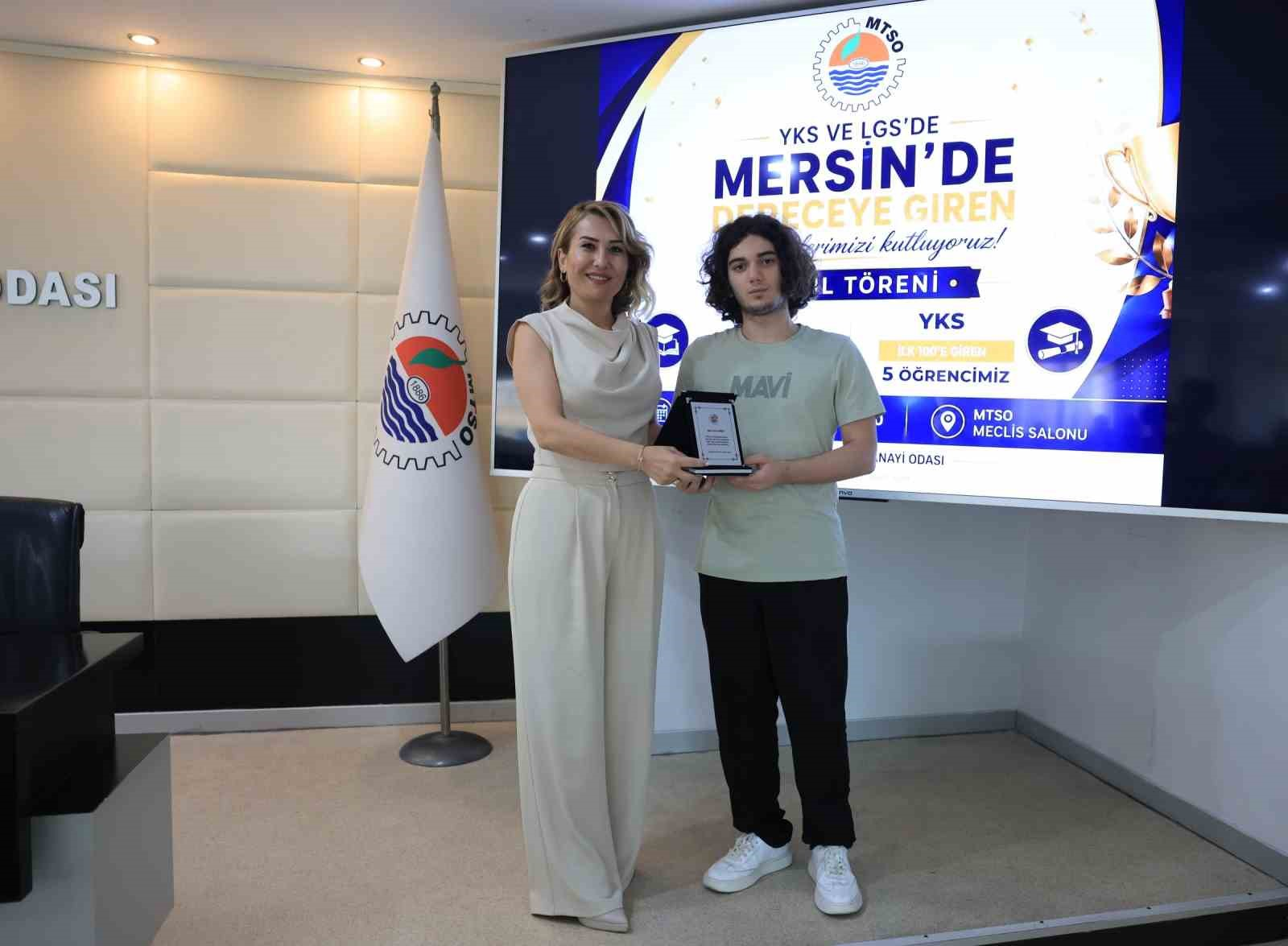 MERSİN TİCARET VE SANAYİ ODASI (MTSO) İLE MERSİN İL MİLLİ EĞİTİM MÜDÜRLÜĞÜ İŞ BİRLİĞİNDE DÜZENLENEN 2026 LGS VE YKS BAŞARI ÖDÜL TÖRENİNDE, LGS’DE 500 TAM PUAN ALAN 4 ÖĞRENCİ İLE YKS’DE TÜRKİYE GENELİNDE İLK 100’E GİREN 5 ÖĞRENCİ ÖDÜLLENDİRİLDİ.