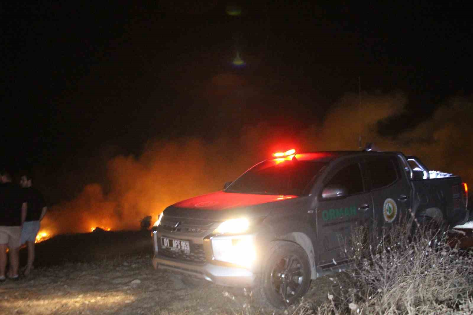 RÜZGARLI TEPE MEVKİSİNDE YANGIN ÇIKTI.