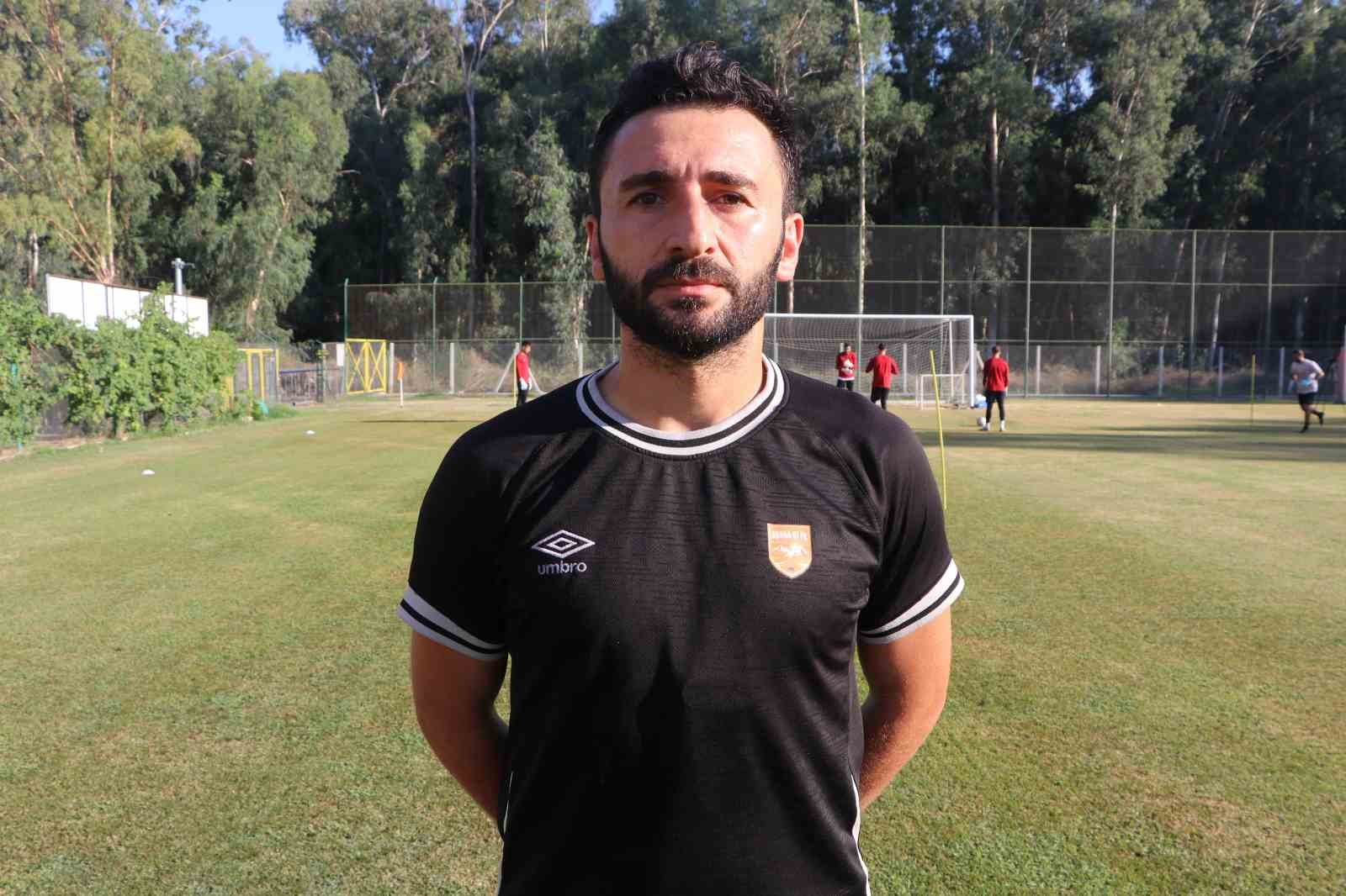 TAKIM KAPTANI YUSUF ABDİOĞLU İSE YENİ KURULAN BİR EKİP OLDUKLARINI AKTARARAK, “İYİ OYUNCULAR DA ARAMIZA KATILDI. GERÇEKTEN DEĞERLİ BİR KADRO OLUŞTURULDU. ZOR BİR GRUPTAYIZ. ŞAMPİYONLUĞA OYNAYAN ÇOK FAZLA SAYIDA TAKIM VAR" DEDİ.