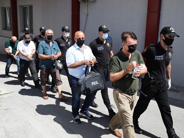 ÇETE LİDERİ TARİHİ ESER KAÇAKÇISI ÖĞRETMEN, PARAYI BULUNCA İSTİFA ETMİŞ