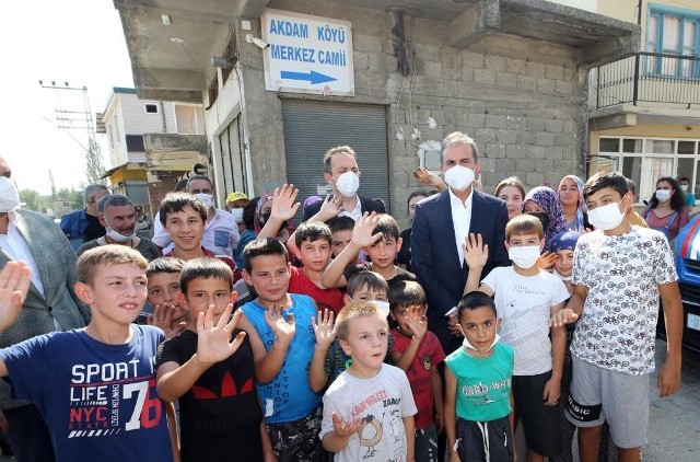 Bilgili: “Tevazu, samimiyet ve gayretle millet için çalışıyoruz”